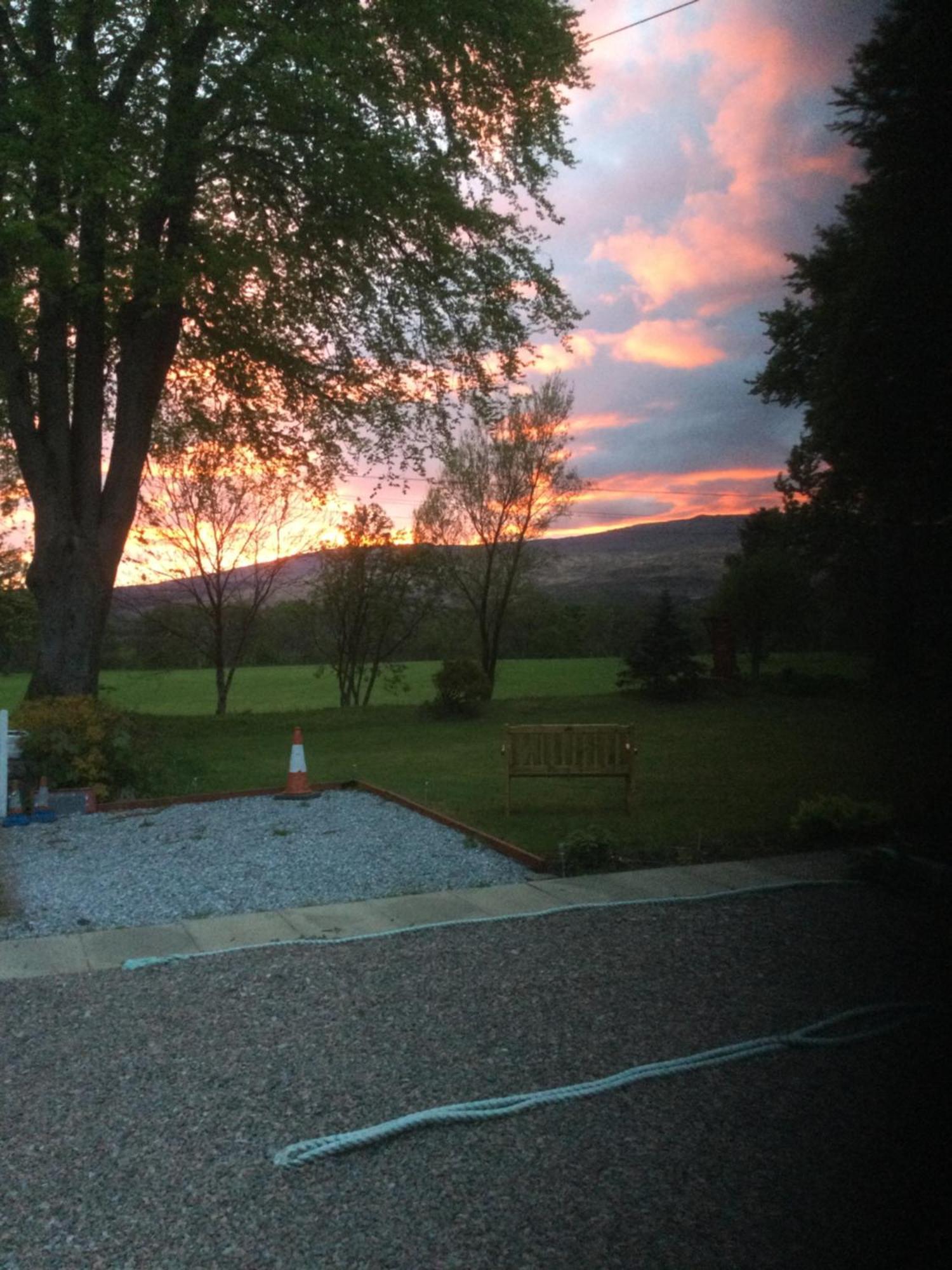 The Shielings By Inverlochy Villas Форт Уилям Екстериор снимка